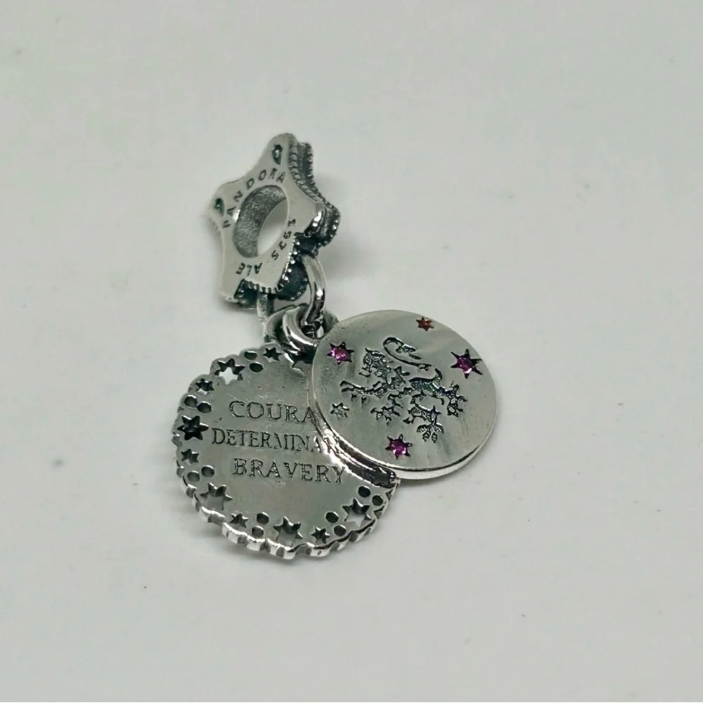 NWT Retired Pandora x Harry Potter Gryffindor Dangle